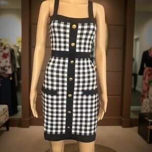 Coco and Shay Sz Large Black and White Houndstooth Sweater Dress